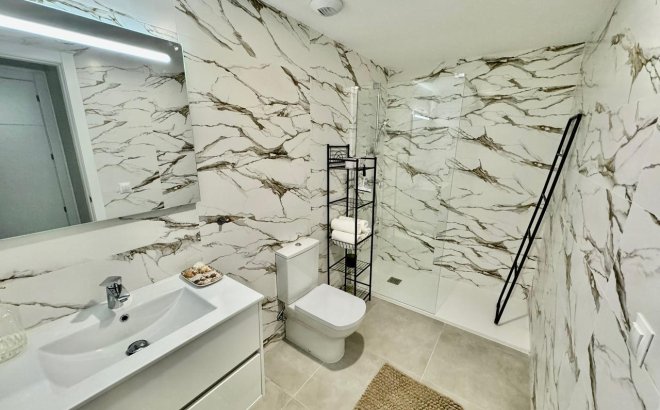 Resale - Apartment -
Dehesa de Campoamor - Costa Blanca
