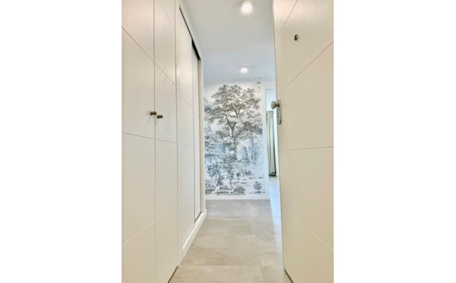 Resale - Apartment -
Dehesa de Campoamor - Costa Blanca
