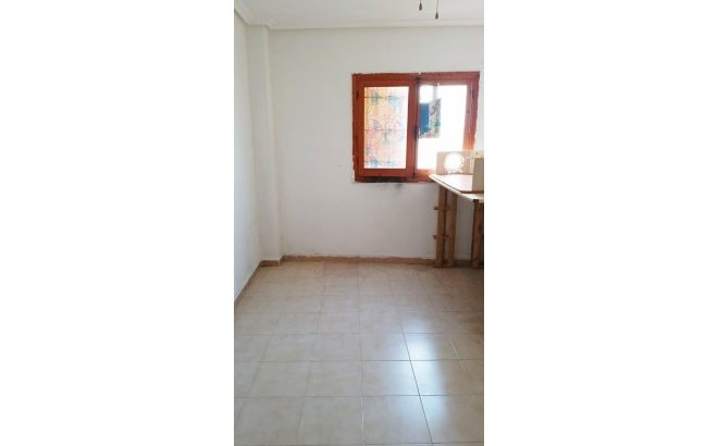 Revente - Appartement -
Torrevieja - Centro