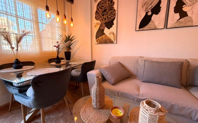 Resale - Semi Detached -
Orihuela Costa - Villamartín