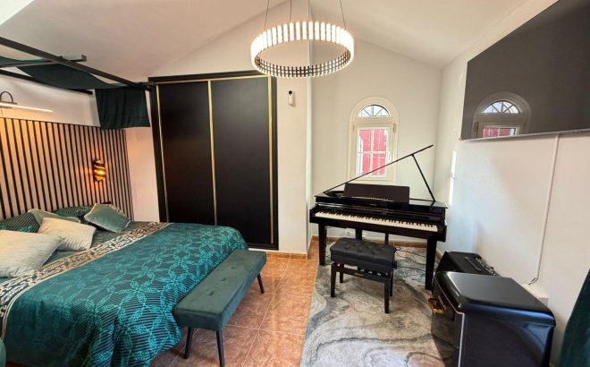 Resale - Semi Detached -
Orihuela Costa - Villamartín