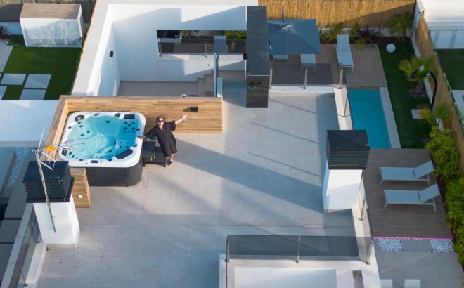 Resale - Villa -
Torrevieja - Torreta Florida