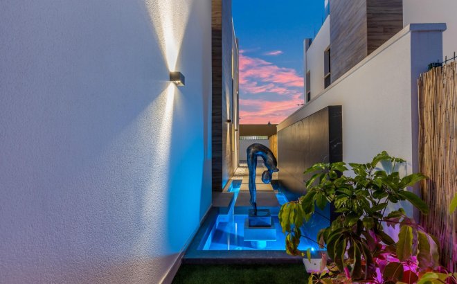 Resale - Villa -
Torrevieja - Torreta Florida