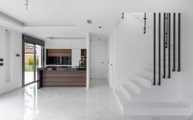 Resale - Villa -
Torrevieja - Torreta Florida