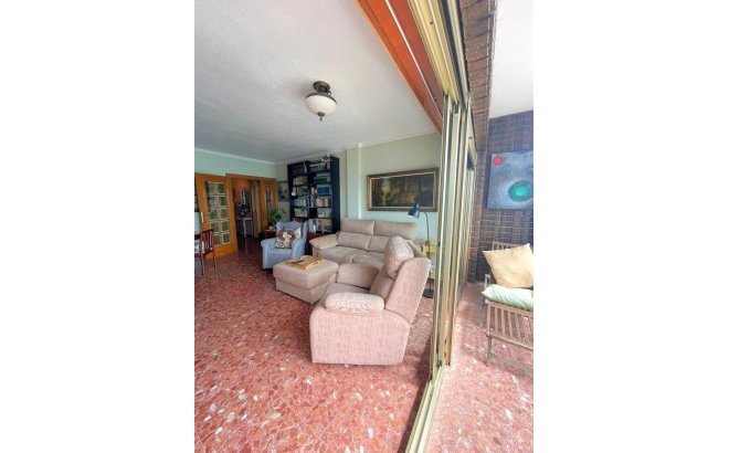 Resale - Apartment -
Torrevieja - Estacion De Autobuses