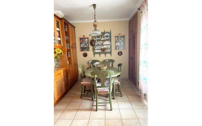 Resale - Apartment -
Torrevieja - Estacion De Autobuses