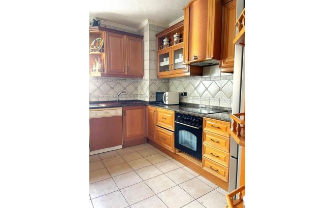 Resale - Apartment -
Torrevieja - Estacion De Autobuses