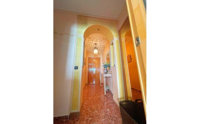 Resale - Apartment -
Torrevieja - Estacion De Autobuses