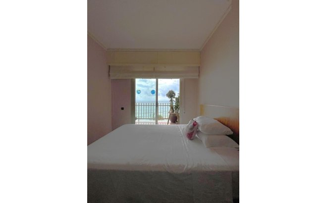 Resale - Apartment -
Torrevieja - Estacion De Autobuses