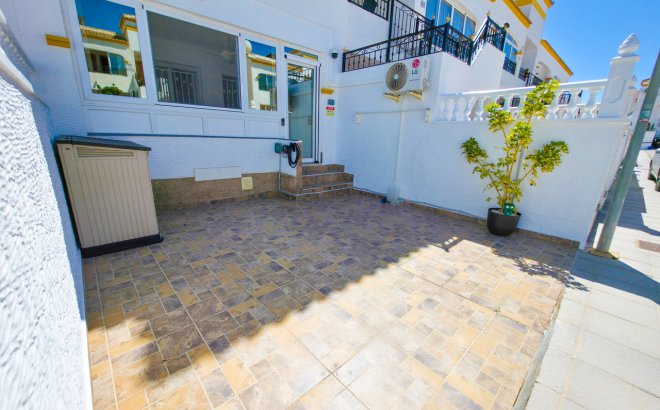 Resale - Apartment -
Vistabella Golf Entre Naranjos - Inland