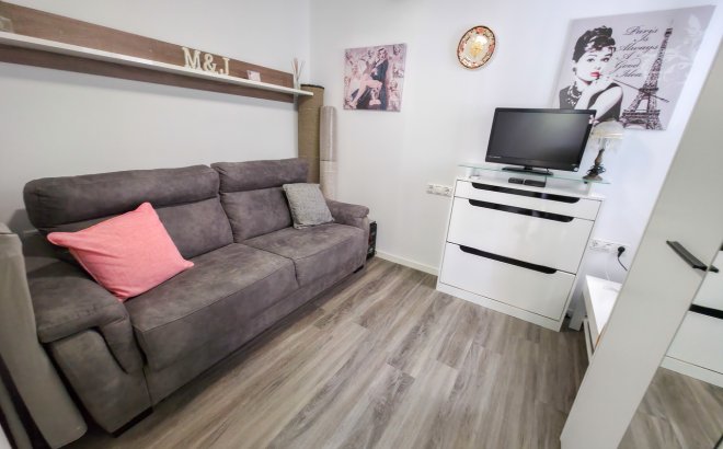 Resale - Apartment -
Vistabella Golf Entre Naranjos - Inland