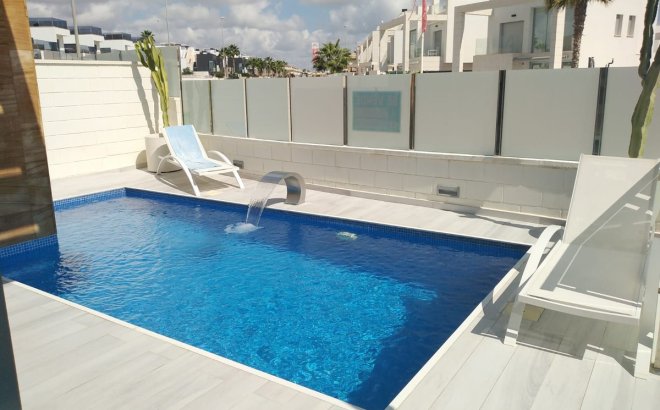 Resale - Villa -
Orihuela Costa - Costa Blanca