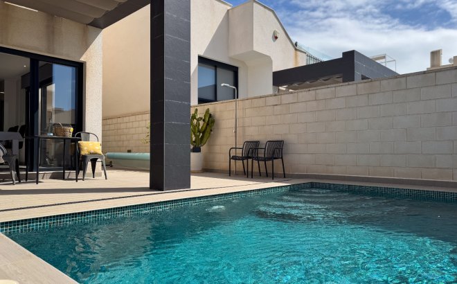 Resale - Villa -
Ciudad Quesada - Costa Blanca