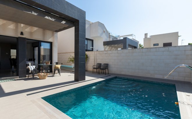 Resale - Villa -
Ciudad Quesada - Costa Blanca