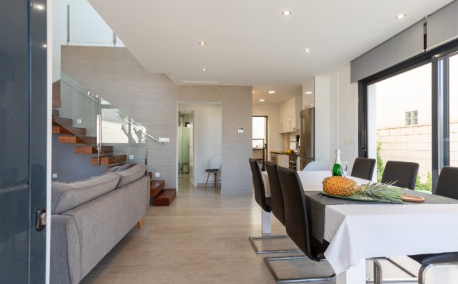 Resale - Villa -
Ciudad Quesada - Costa Blanca