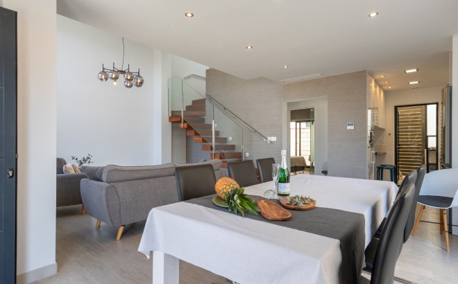 Resale - Villa -
Ciudad Quesada - Costa Blanca