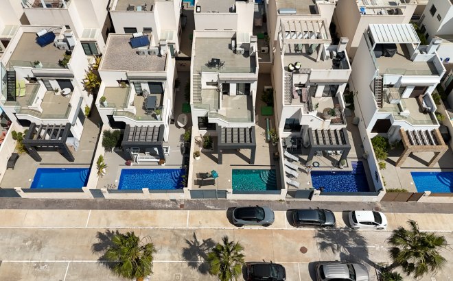 Resale - Villa -
Ciudad Quesada - Costa Blanca