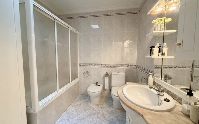 Resale - Apartment -
Torrevieja - Costa Blanca