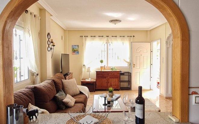 Revente - Villa -
Orihuela Costa - Costa Blanca