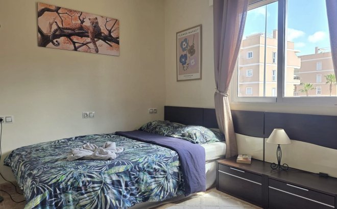 Revente - Villa -
Orihuela Costa - Costa Blanca