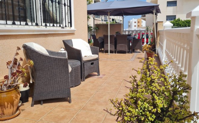 Revente - Villa -
Orihuela Costa - Costa Blanca