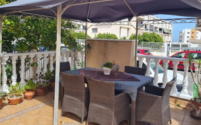 Revente - Villa -
Orihuela Costa - Costa Blanca