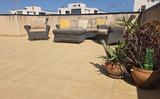 Revente - Villa -
Orihuela Costa - Costa Blanca