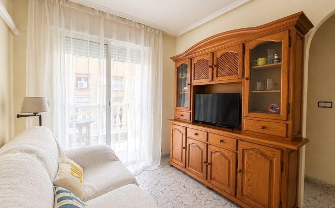 Resale - Apartment -
Torrevieja - Habaneras