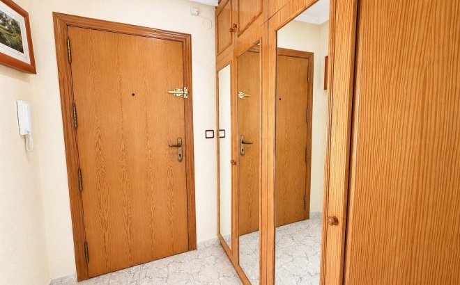 Resale - Apartment -
Torrevieja - Habaneras
