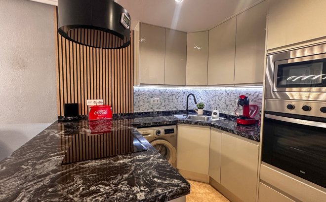 Resale - Apartment -
Torrevieja - Costa Blanca