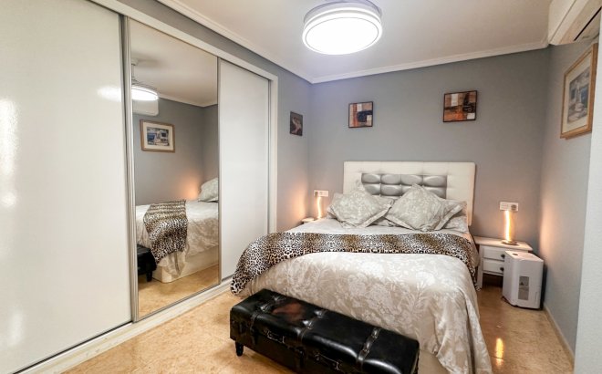 Resale - Apartment -
Torrevieja - Costa Blanca