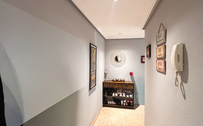 Resale - Apartment -
Torrevieja - Costa Blanca