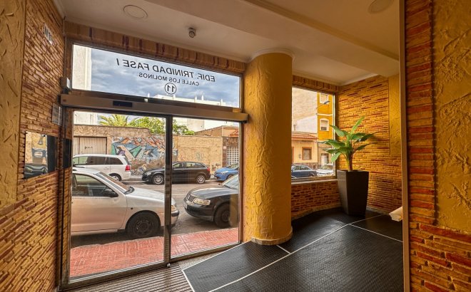 Resale - Apartment -
Torrevieja - Costa Blanca