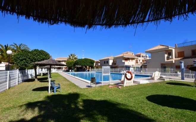 Resale - Apartment -
Orihuela Costa - La Zenia