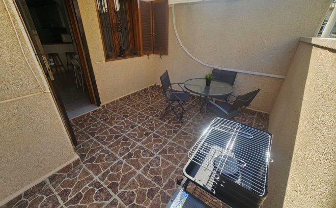 Resale - Apartment -
Orihuela Costa - La Zenia