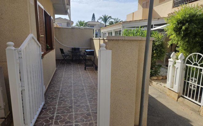 Resale - Apartment -
Orihuela Costa - La Zenia