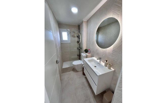 Herverkoop - Appartement -
Orihuela Costa - La Regia