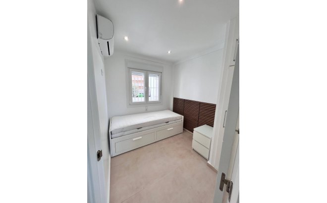 Herverkoop - Appartement -
Orihuela Costa - La Regia