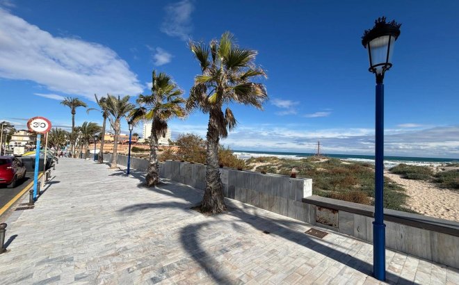 Herverkoop - Appartement -
Orihuela Costa - La Regia