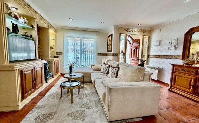 Resale - Semi Detached -
Orihuela Costa - La Zenia