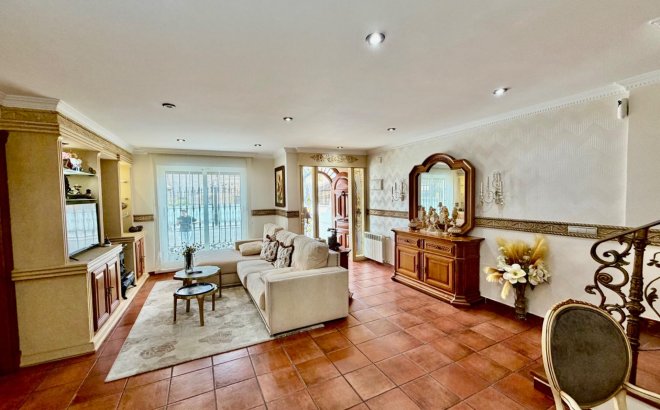 Resale - Semi Detached -
Orihuela Costa - La Zenia