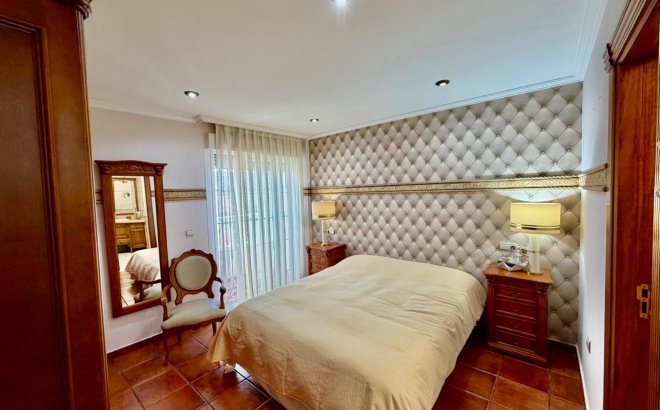 Resale - Semi Detached -
Orihuela Costa - La Zenia