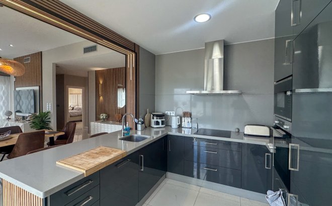 Resale - Villa -
Orihuela Costa - Costa Blanca