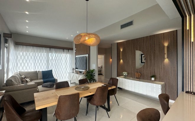 Resale - Villa -
Orihuela Costa - Costa Blanca