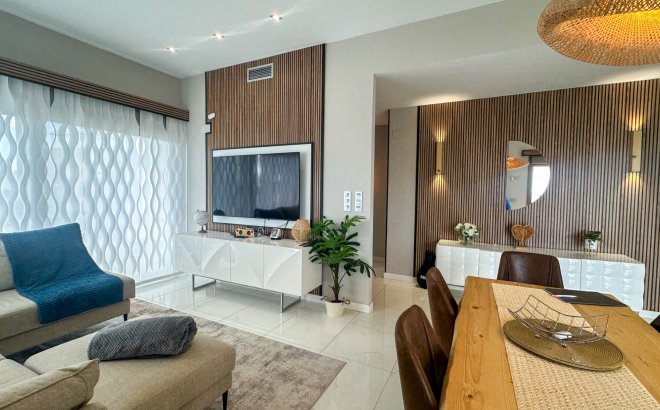 Resale - Villa -
Orihuela Costa - Costa Blanca