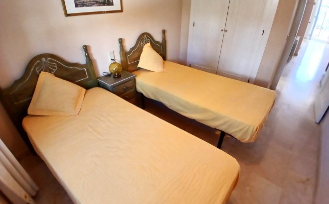 Resale - Bungalow -
Villamartin - Costa Blanca