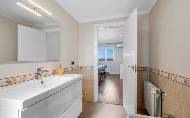 Resale - Villa -
Ciudad De Las Comunicaciones - Costa Blanca