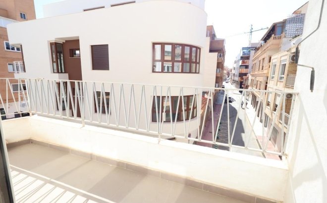 Resale - Apartment -
Torrevieja - Costa Blanca