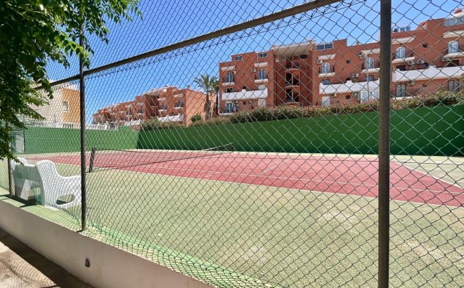 Resale - Bungalow -
Torrevieja - Torreblanca