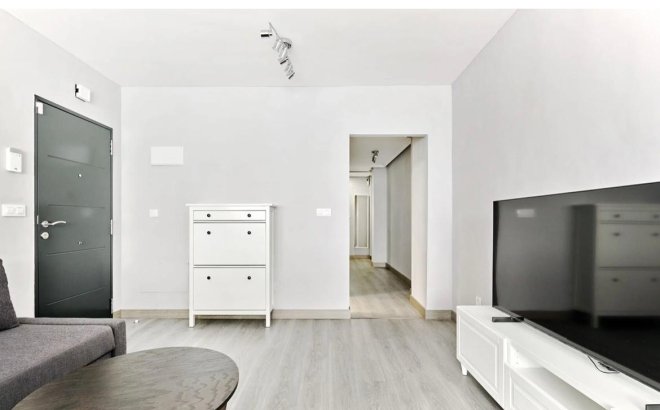 Resale - Apartment -
Torrevieja - Centro